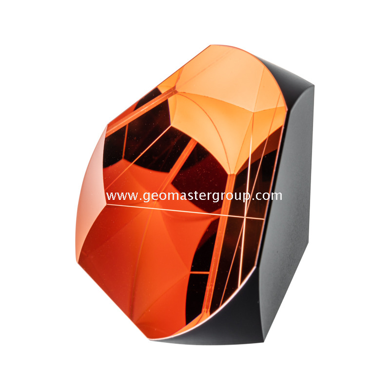 ปริซึมลูกบาศก์มุม (RRR,64 มม./40 มม.)